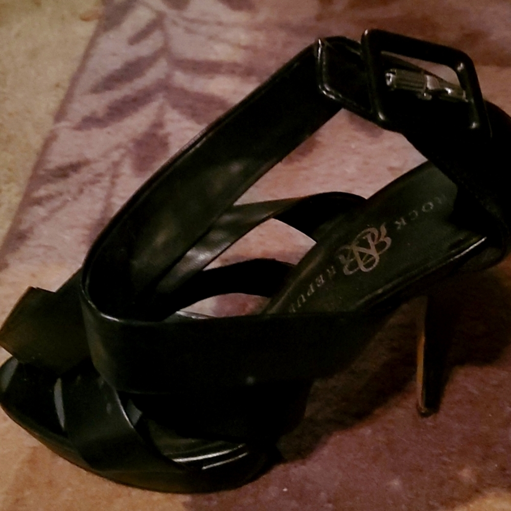Rock and Republic stiletto heels size 7.5